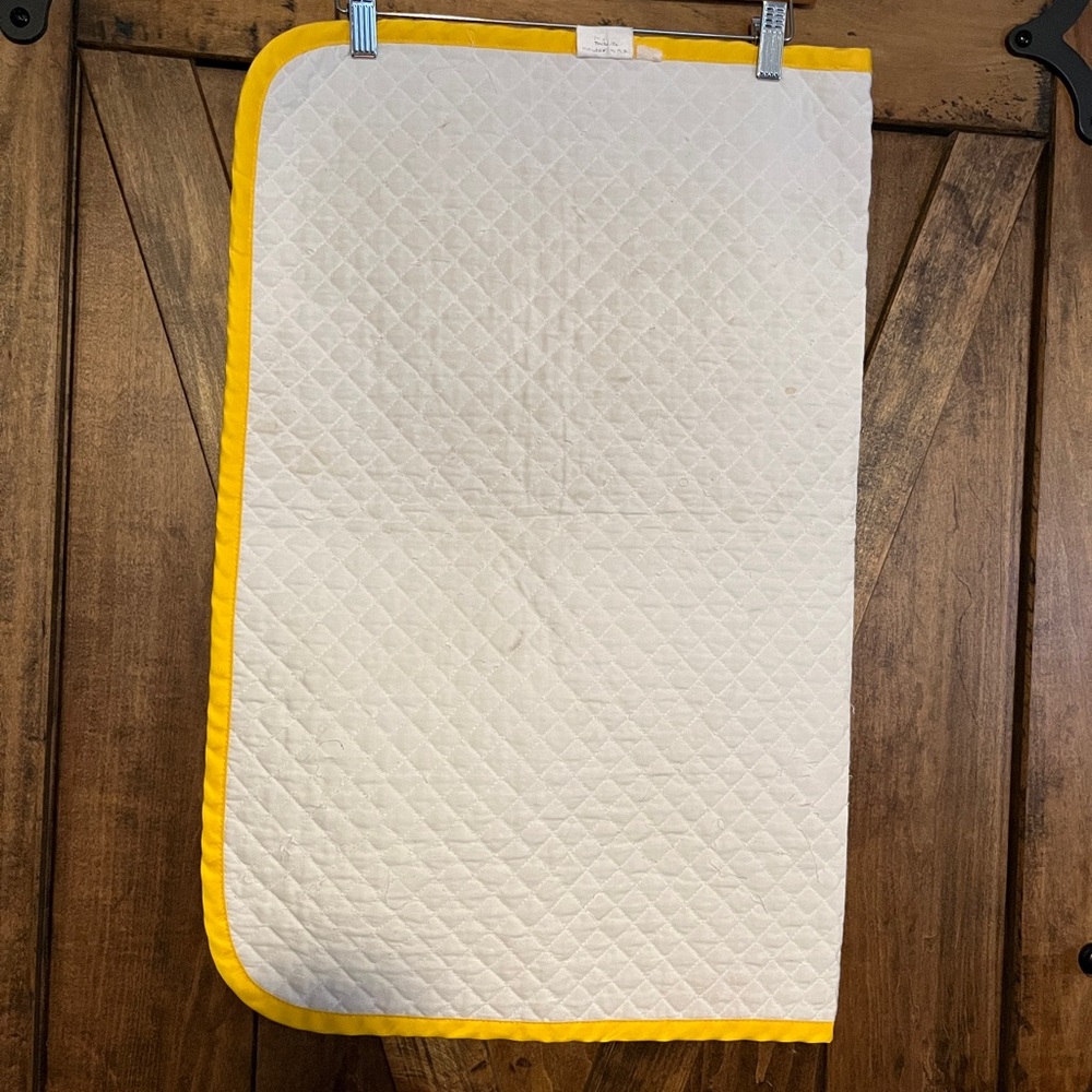 TUFF RIDER ๐ RED DRESSAGE PAD - Picture 4 of 5
